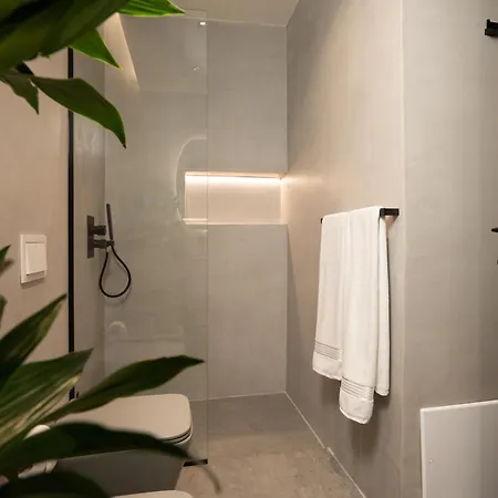 Ee Homes - Curated Design & Skyline Views Apartamento Tirana