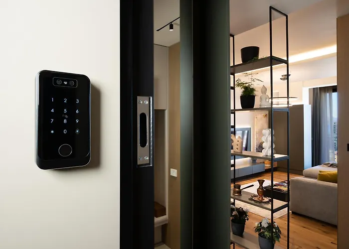 Ee Homes - Curated Design & Skyline Views ティラナ