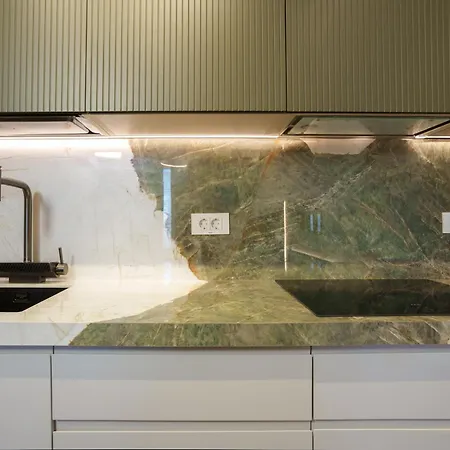 Ee Homes - Curated Design & Skyline Views * Tirana
