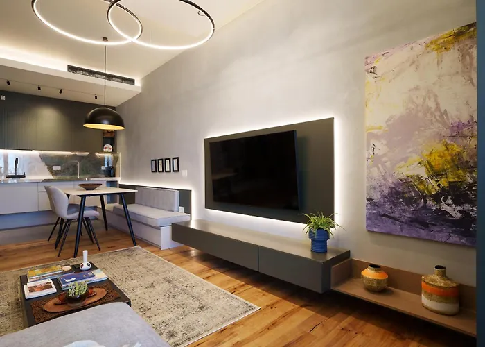 Apartment Ee Homes - Curated Design & Skyline Views Tirana