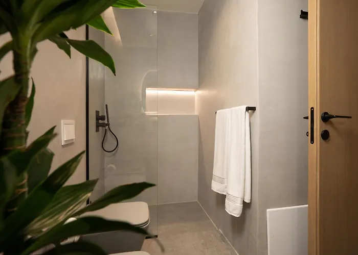 Ee Homes - Curated Design & Skyline Views Apartment Tirana